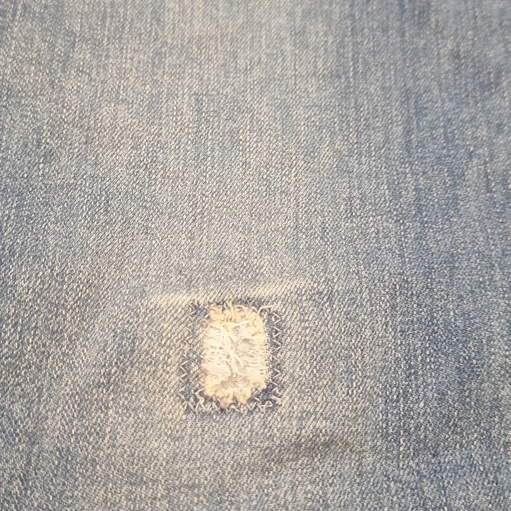 Levis 725 Medium Wash High Rise Bootcut Flare Sz 33 XL Stretch Distressing‎